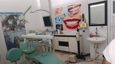 Şanlıurfa'da ruhsatsız faaliyet gösteren diş klinikleri yetkililerin düzenlediği denetimler sonucunda