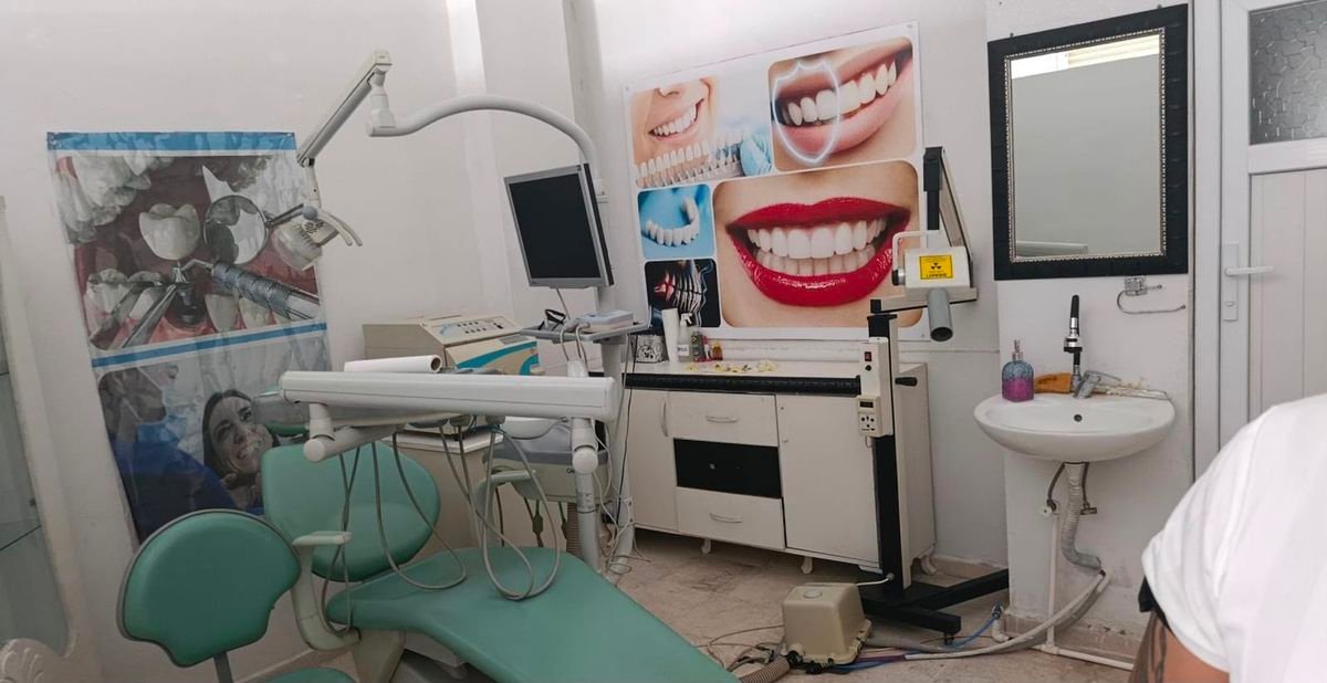 Şanlıurfa'da ruhsatsız faaliyet gösteren diş klinikleri yetkililerin düzenlediği denetimler sonucunda