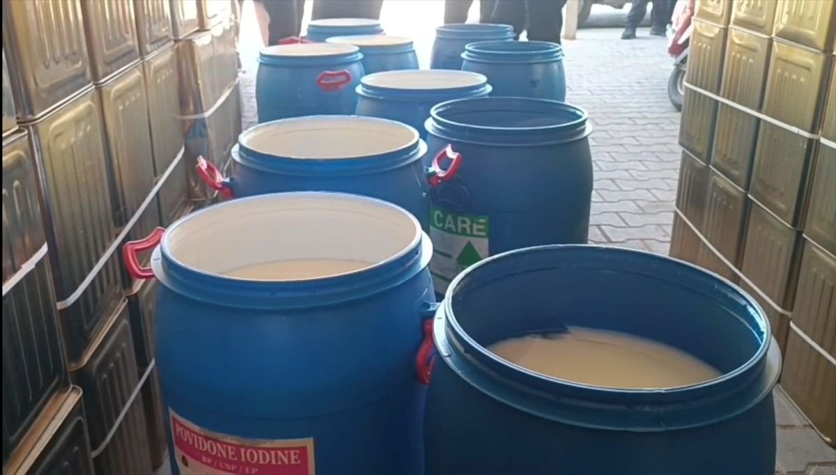 Şanlıurfa'da yetkililerce yürütülen denetimde izlenebilirlik kaydı bulunmayan 400 kilogram sade