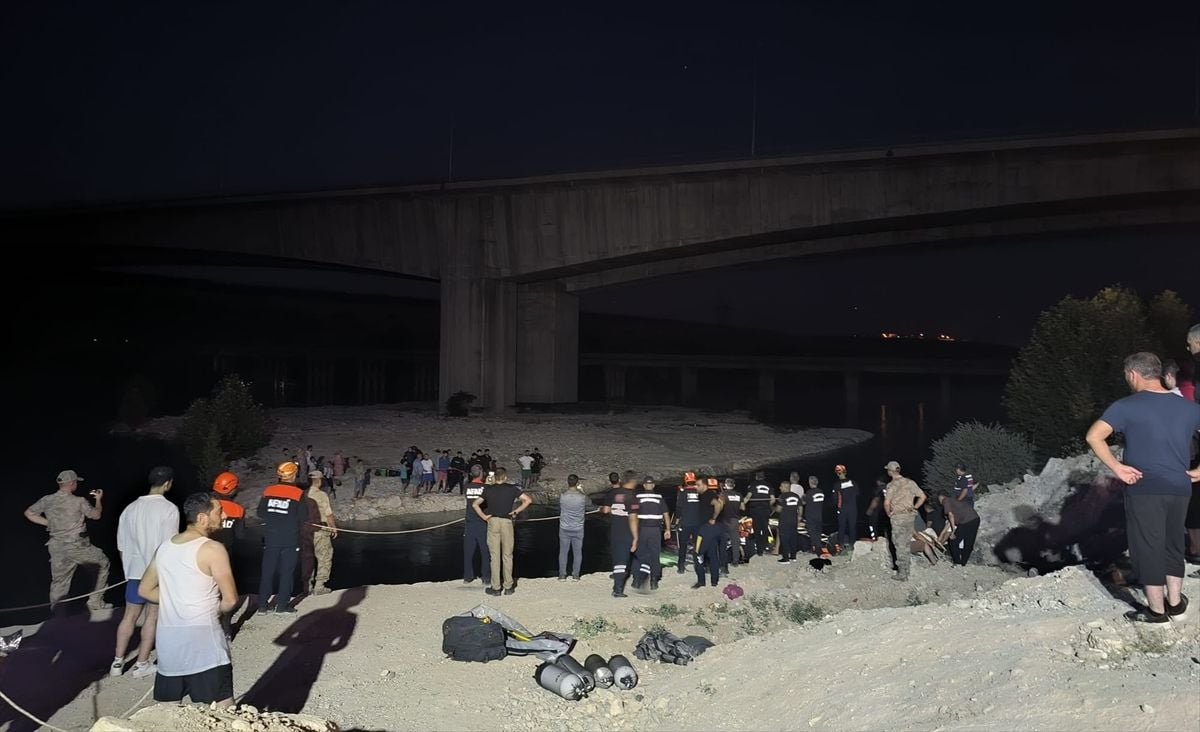 Fırat’ta 26 Kişi Kurtarıldı