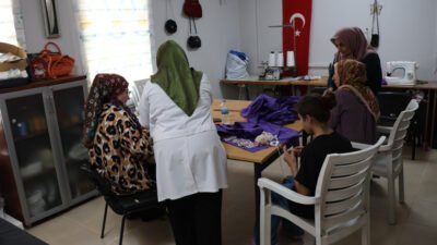 Haliliye Belediyesi, Millet Evlerinde düzenlediği el sanatları ve okuma-yazma kurslarıyla