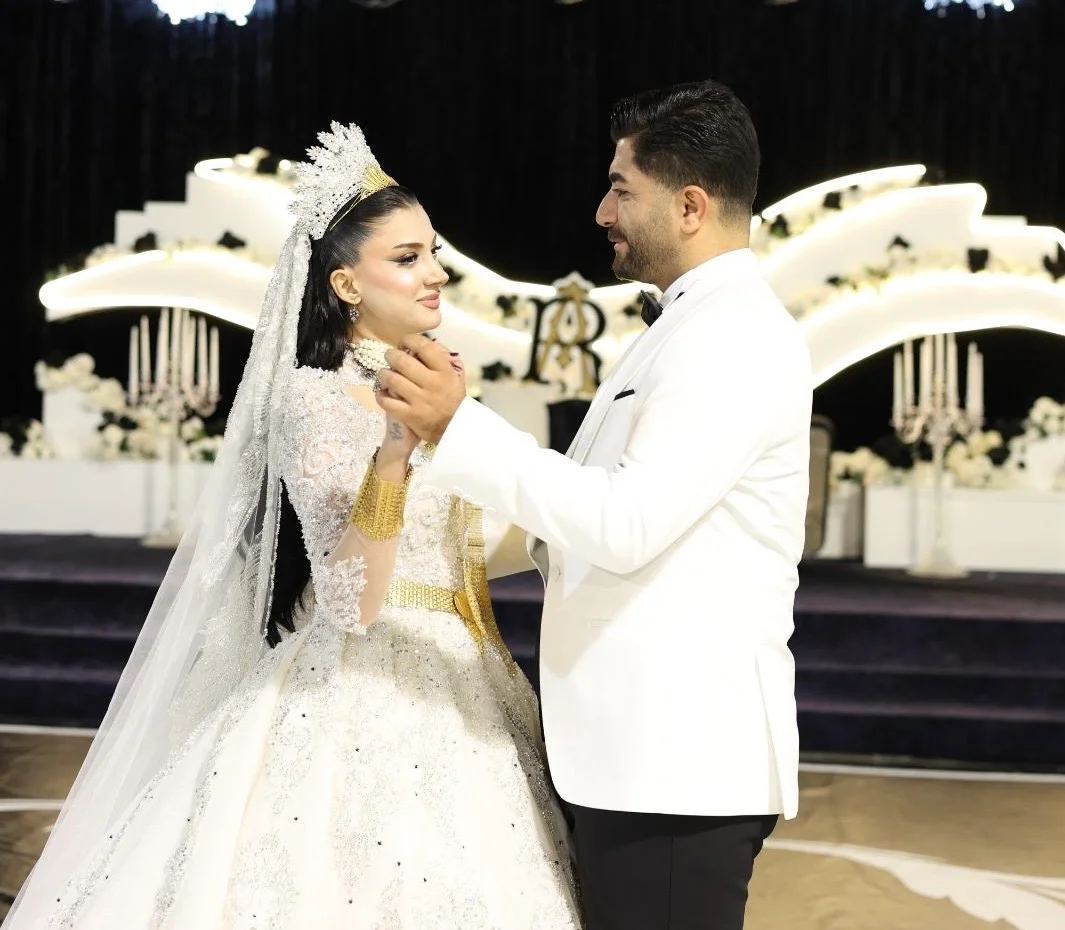 Göçebeler ve Çağlar aileleri, unutulmaz bir düğün gecesinde buluştu.